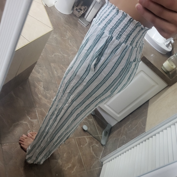 High rise light pants (cover-up) /  Pantalon léger taille haute (cache-maillot) - Picture 9 of 9